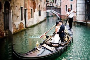 venice-wedding-gondola-wedding-car